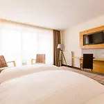 فندق Germanenhof 3*