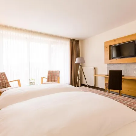 Отель Germanenhof 3*