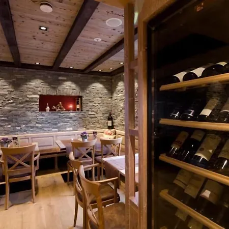 Отель Germanenhof 3*